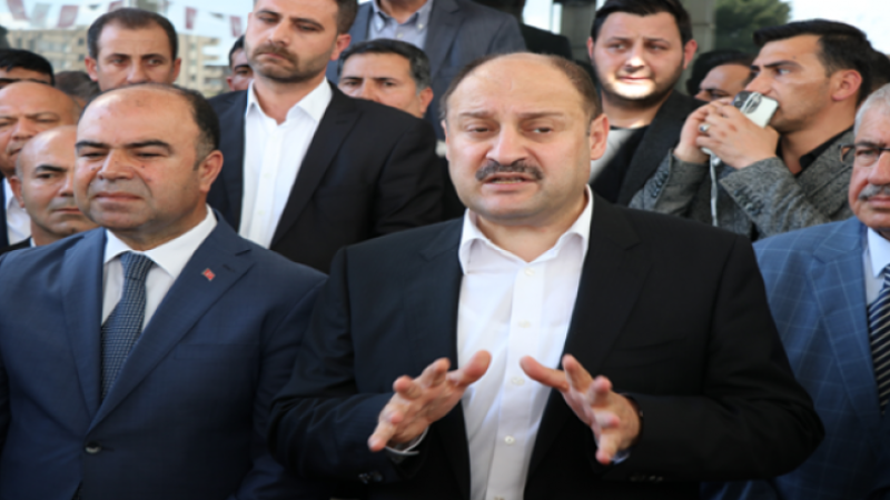 Başkan Kasım Gülpınar tebrikleri kabul etti