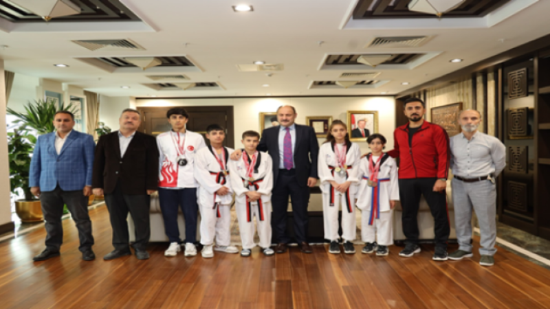 Başkan Gülpınar, Genç sporcularla buluştu